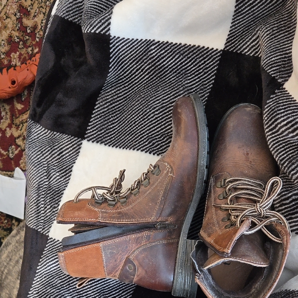Brown Leather Lace-Up Boots